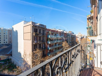 Alquiler piso maravilloso de temporada de 1 a 11 meses en Esquerra Alta de l´Eixample en Barcelona