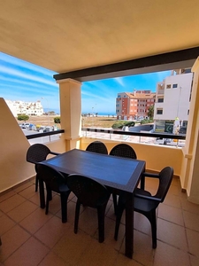 Alquiler Piso Roquetas de Mar. Piso de una habitación en Avenida Mariano Hernández Caro. Primera planta con terraza