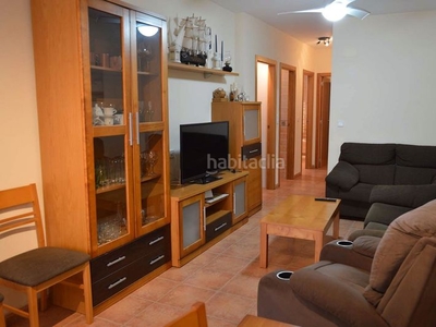 Apartamento con 3 habitaciones con parking y aire acondicionado en Alcázares (Los)