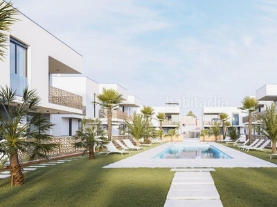 Casa con 2 habitaciones con parking, piscina y jardín en Cartagena