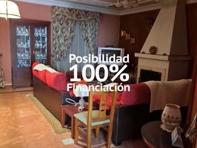 Casa con 5 habitaciones con parking, piscina, calefacción y aire acondicionado en Alcalá de Guadaira