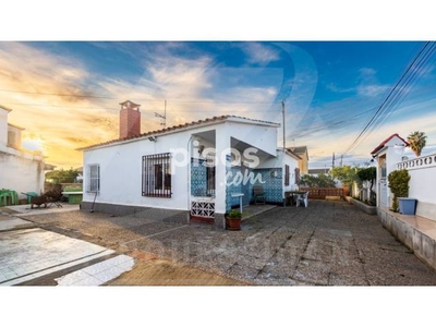 Casa en venta en Les Pedreres en Santa Oliva por 160.000 €