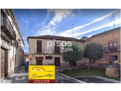 Casa unifamiliar en venta en Plaza de Guevara, 2