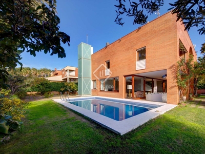 Casa / villa de 620m² con 300m² de jardín en venta en Esplugues