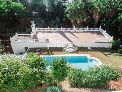 Chalet en venta en Avenida del Rosario, cerca de Calle de las Gardenias