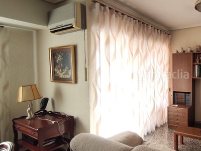 Piso en calle de san antonio piso con 4 habitaciones amueblado con ascensor y aire acondicionado en Paterna
