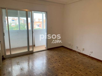 Piso en venta en Calle de Elche