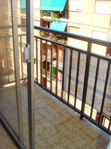 Piso en venta en calle De Josep Aguirre de 3 habitaciones con balcón y aire acondicionado