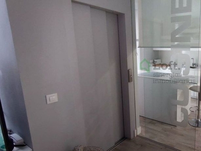 Piso en venta en Casco Antiguo - Centro de 3 habitaciones con balcón y aire acondicionado