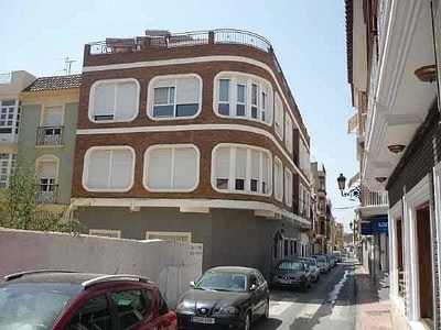 Piso en venta en Huércal de Almería de 2 habitaciones con terraza y ascensor
