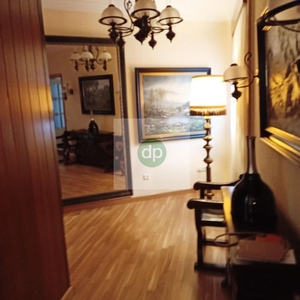 Piso en venta en Santa Marina - La Paz de 5 habitaciones con terraza y garaje