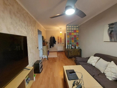 Piso en venta en Vila-seca pueblo de 3 habitaciones con balcón y calefacción