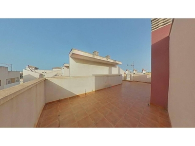 Venta Casa adosada en Calle Valle de Arán San Pedro del Pinatar. Buen estado con terraza 126 m²