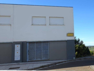 Venta Casa adosada en Pozo Pedrero Badajoz. 140 m²
