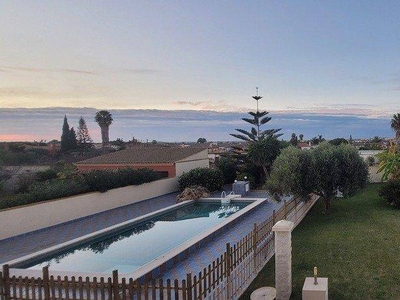 Venta Casa unifamiliar El Puerto de Santa María. Con terraza 290 m²