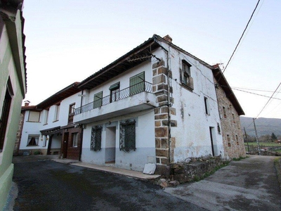 Venta Casa unifamiliar en Silio-la Lera 26 Molledo. A reformar con terraza 106 m²