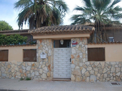 Venta Casa unifamiliar Paterna. Con terraza 320 m²