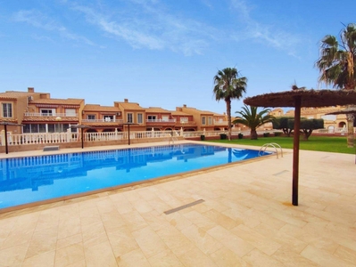 Venta Casa unifamiliar Santa Pola. Con terraza 70 m²