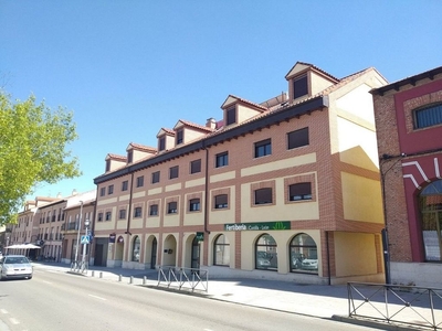 Venta de piso en calle Valladolid de 2 habitaciones con garaje y calefacción
