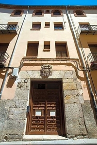 Venta de piso en Centro - Teruel de 2 habitaciones con calefacción y ascensor