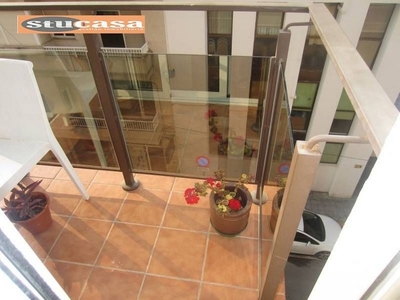 Venta de piso en San Juan de Alicante/Sant Joan d´Alacant de 4 habitaciones con balcón y aire acondicionado
