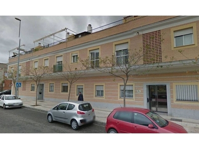Venta de piso en San Roque - Ronda norte de 4 habitaciones con terraza y garaje