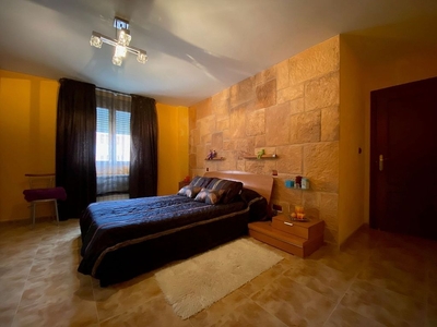 Venta de piso en Zaratán de 2 habitaciones con garaje y calefacción