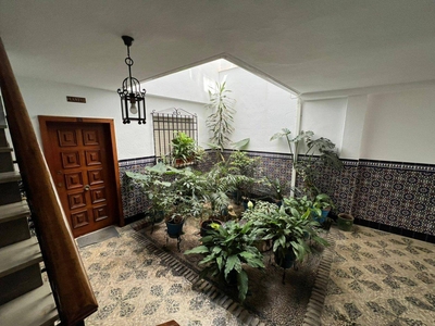 Venta Piso Córdoba. Piso de cuatro habitaciones Segunda planta con terraza