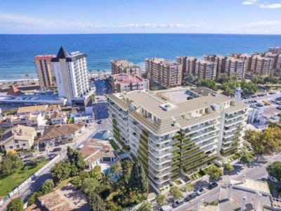 Venta Piso Fuengirola. Piso de tres habitaciones Primera planta con terraza