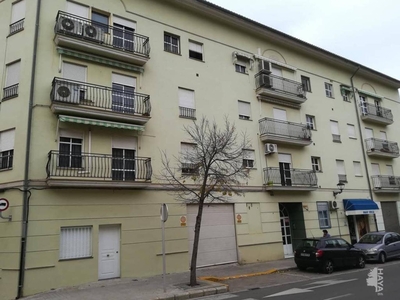 Venta Piso Xàtiva. Piso de cuatro habitaciones en Calle Pintor Jacomart. Buen estado tercera planta