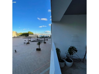 Apartamento en alquiler en Paseo Marítimo