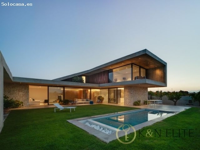 Nueva Impresionante y Moderna Villa de Lujo en Alicante Golf