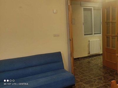 Piso en alquiler en San Pablo - Santa Teresa de 2 habitaciones con muebles y balcón