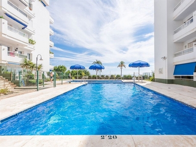 Venta de piso en avenida Del Carmen de 2 habitaciones con terraza y piscina