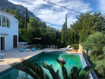 Chalet independiente con terreno en venta en la CV-736' Denia