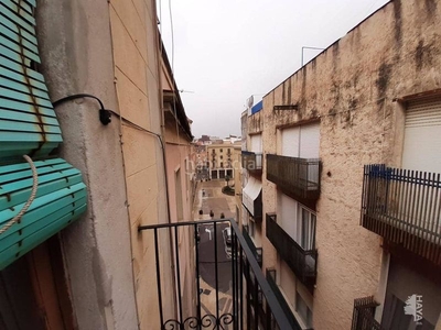 Piso cuarto con 3 habitaciones en Bítem Tortosa