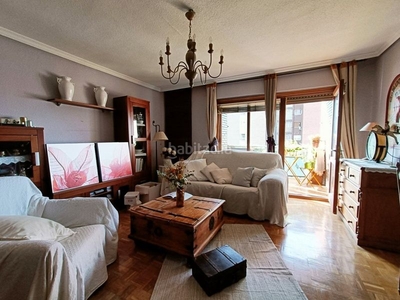 Piso exterior 3 dormitorios en venta en moratalaz Marroquina en Madrid