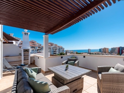 Apartamento en venta en Benalmadena Costa, Benalmádena, Málaga