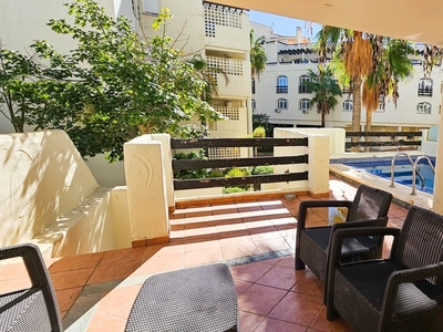 Apartamento en venta en Los Llanos, Estepona, Málaga