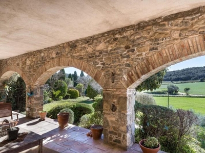 Casa con terreno en Foixà