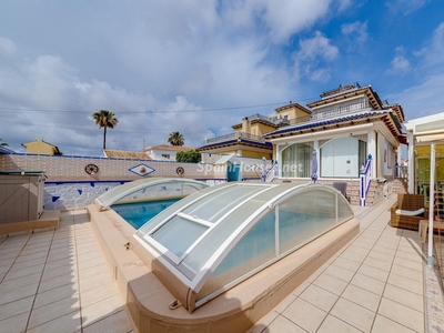 Chalet en venta en La Siesta - El Salado - Torreta, Torrevieja