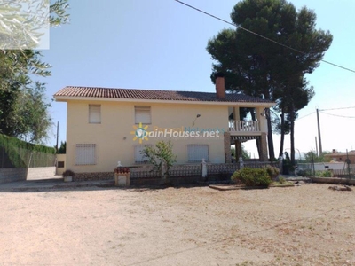 Villa en venta en Ontinyent