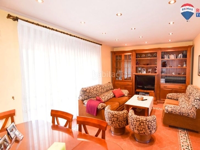 Casa adosada con 3 habitaciones con parking, piscina, calefacción y aire acondicionado en Navalcarnero