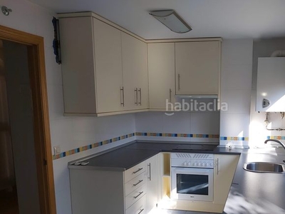 Casa pareada con 3 habitaciones con parking y calefacción en Daganzo de Arriba