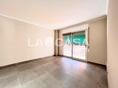 Piso con 3 habitaciones con ascensor en Llefià Badalona