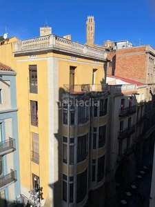 Piso con 4 habitaciones con calefacción en Centre Històric Lleida