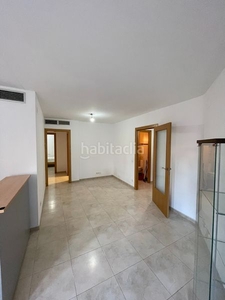 Piso en carrer montsia gran piso de 3 hab con terraza y salida propia en Vandellòs i l´Hospitalet de l´Infant