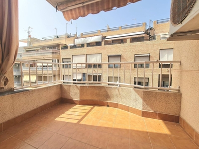 Apartamento en venta en Antonio Machado, Torrevieja, Alicante