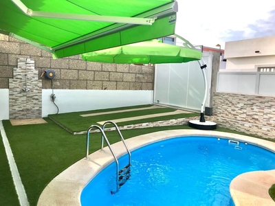 Bungalow en venta en Palm-Mar, Arona, Tenerife