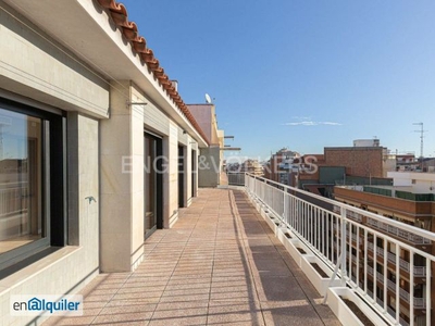 Excepcional atico duplex con 65 mt de terraza